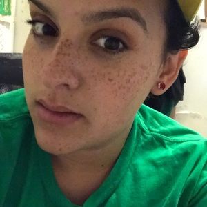 Meet your Posher, Arminda